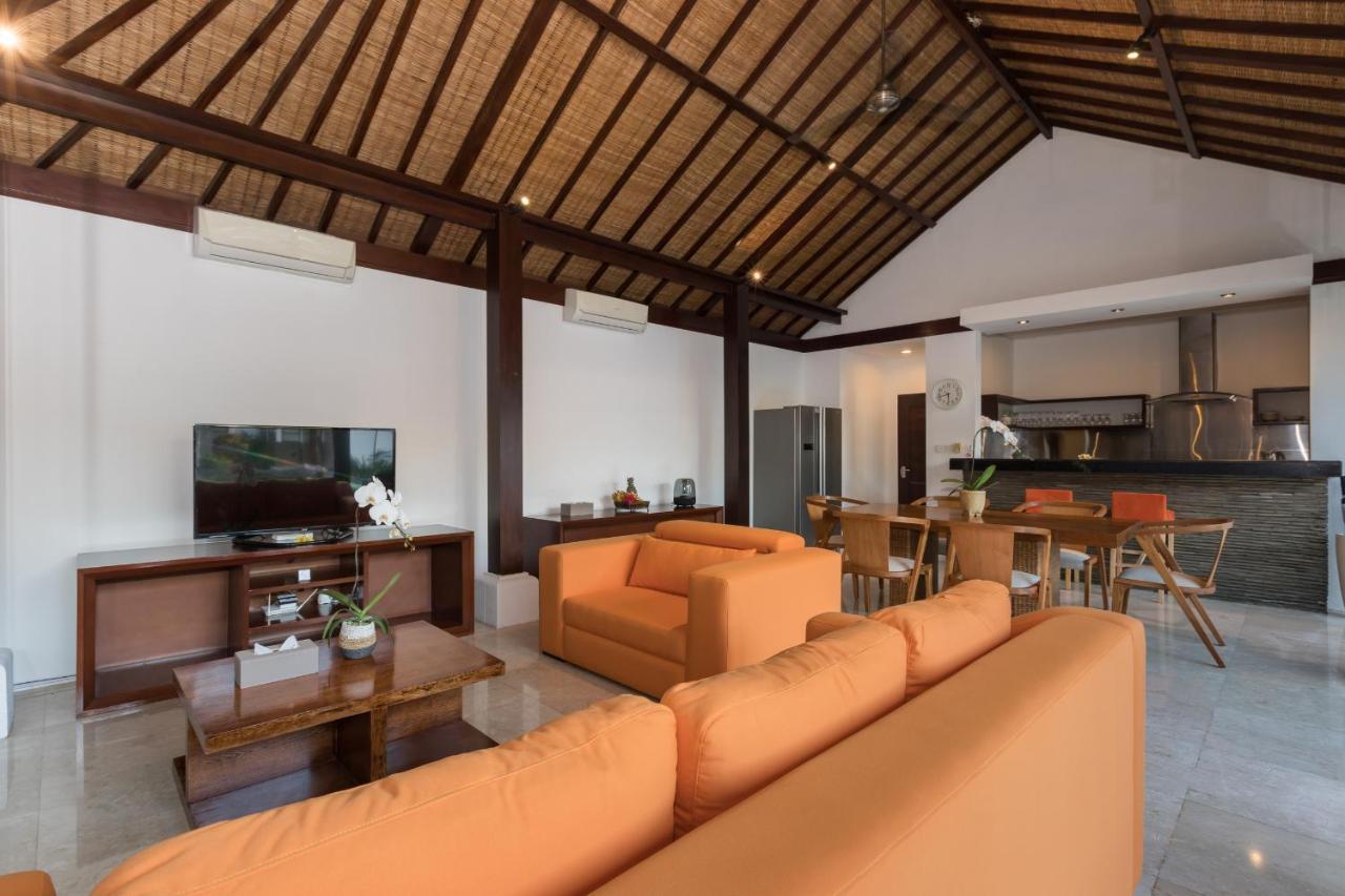 Villa Litera Seminyak Buitenkant foto