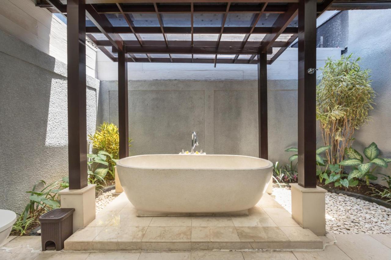 Villa Litera Seminyak Buitenkant foto