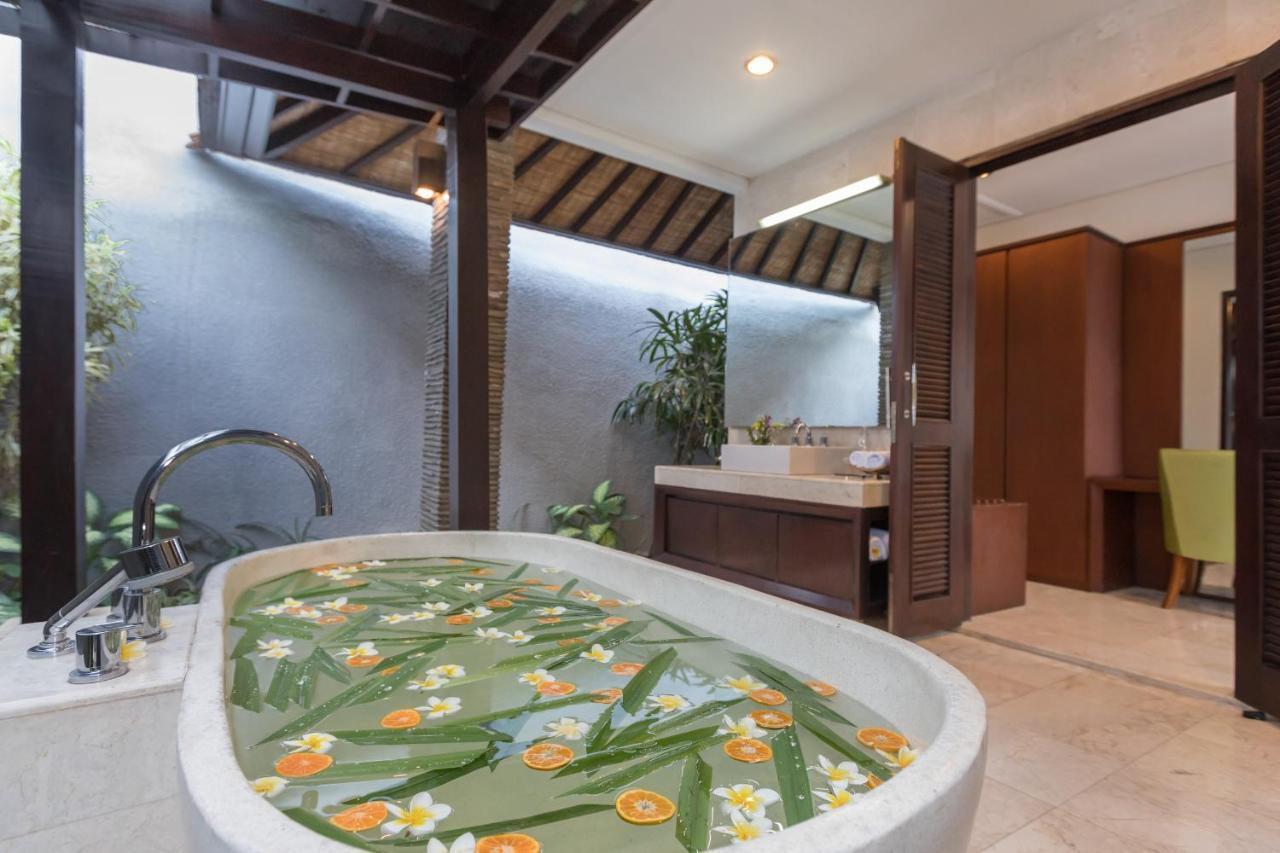 Villa Litera Seminyak Buitenkant foto
